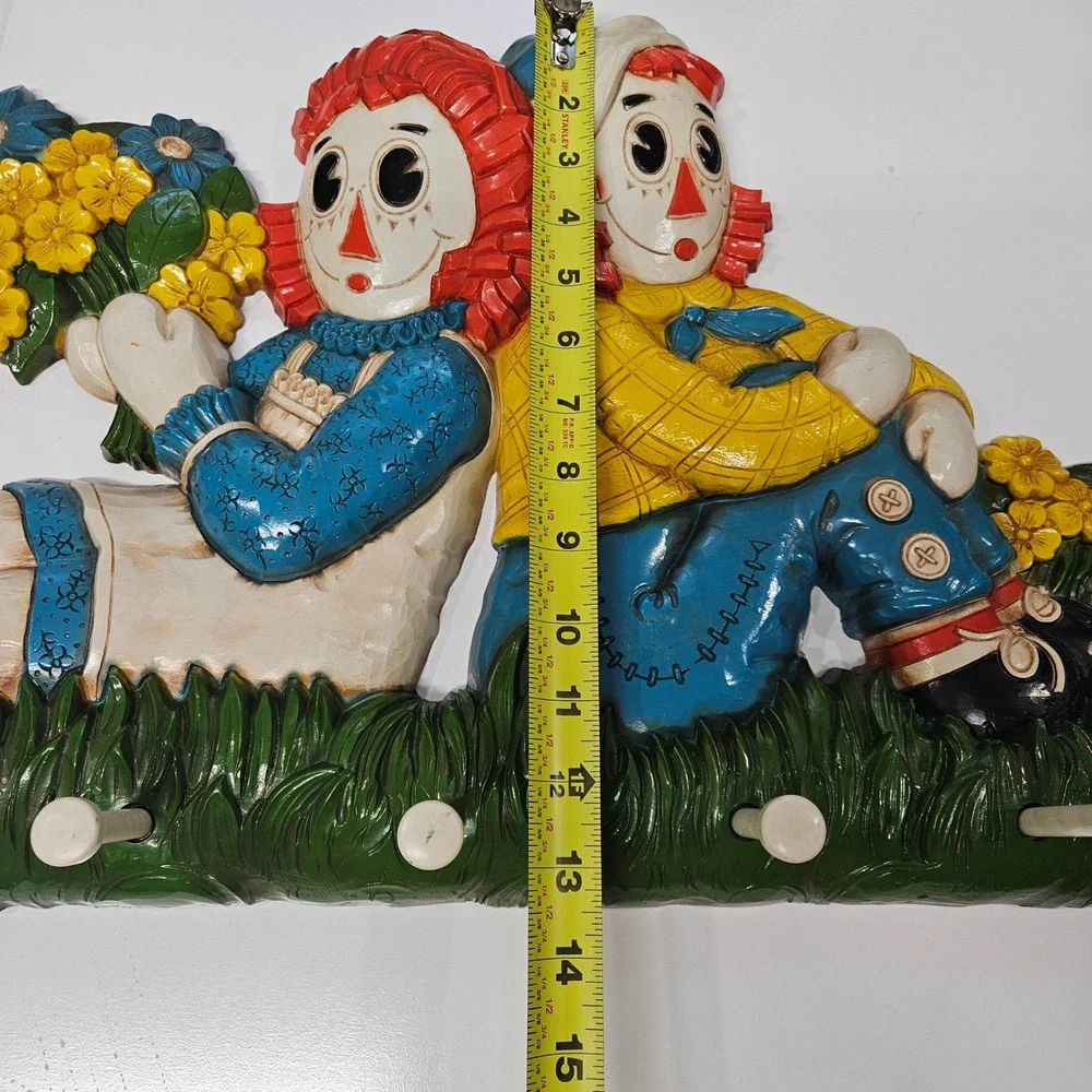 1977 Bobbs-Merrill Raggedy‎ Ann & Andy Plastic Coat Hanger